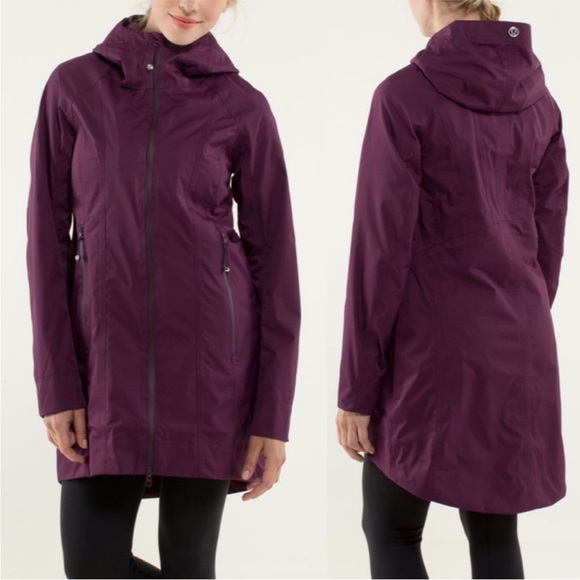 Lululemon Right As Rain Jacket: Plum . Perfect used condition. Size 6. - Picture 6 of 9